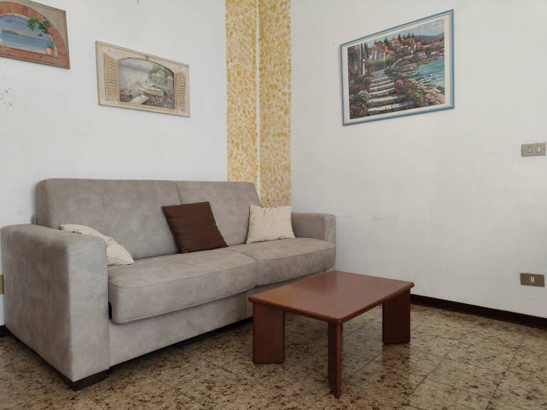 Family-oriented charming apartment with patio & pool | Pet-friendly — photo 5