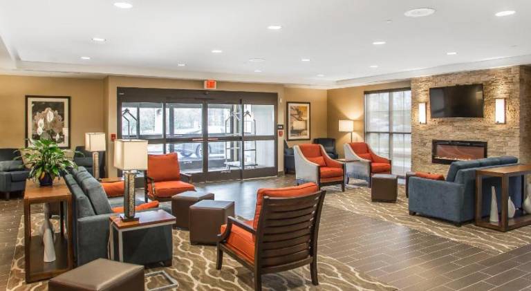 Comfort Inn PA Turnpike - I-81 — photo 2
