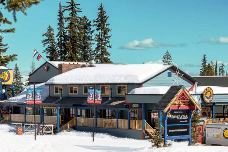The Bulldog Hotel Silver Star