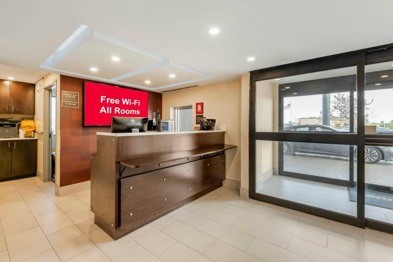 Red Roof Inn Bourbonnais — photo 5