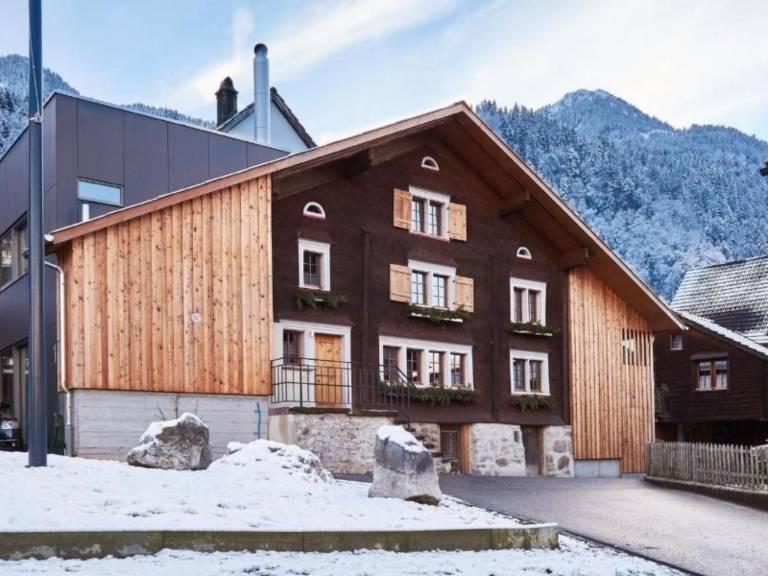 Vacation home with sauna & terrace | Ski nearby | Pet-friendly — photo 2