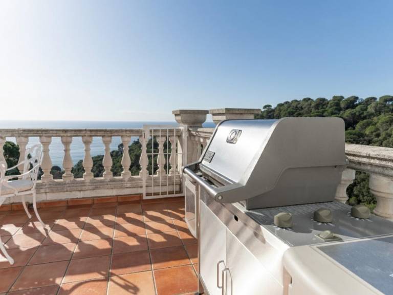 Villa with private pool & grill — photo 3