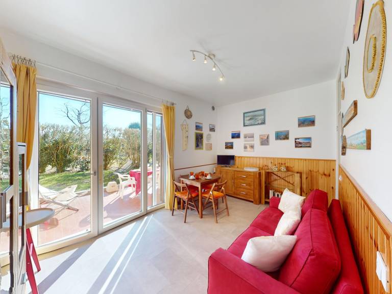 Wonderful holiday apartment with yard | Water view | Close to the beach | Pets are welcome — photo 5