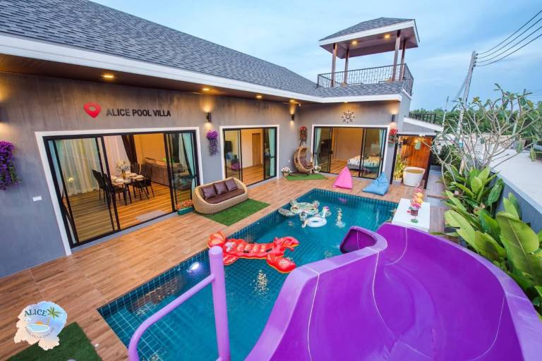 Lovely house with garden, terrace & hot tub | Perfect for remote work | Pets are welcome in Phetchaburi
