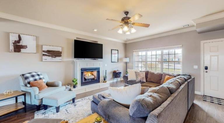 Spacious house | Pets allowed in Bentonville, AR