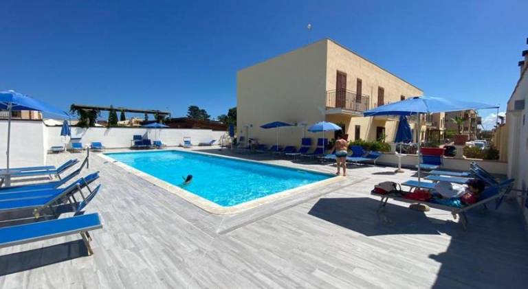 Nice house with pool | Pets are welcome — photo 3