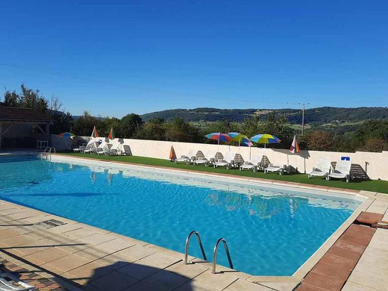 Bungalow with pool | Pet-friendly — photo 3