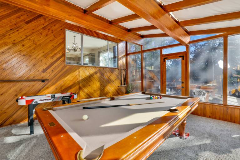 Cabin with barbecue & jacuzzi | Lake view — photo 5