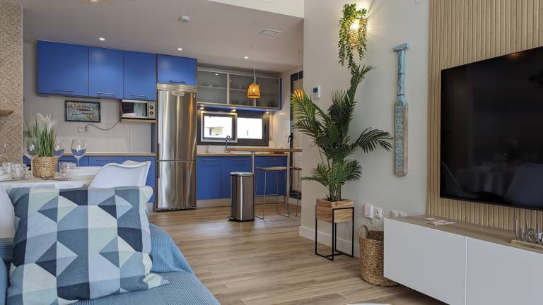 Child-friendly beautiful rental apartment with terrace, pool & yard | Next to the beach | Pets allowed — photo 5