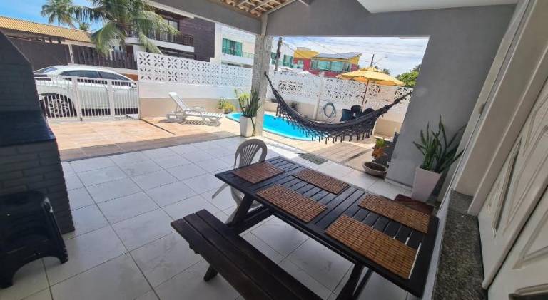 Vacation home with pool — photo 3