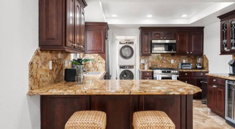Fully equipped pleasant vacation home with garden, private pool & barbeque | Pets are welcome — photo 5