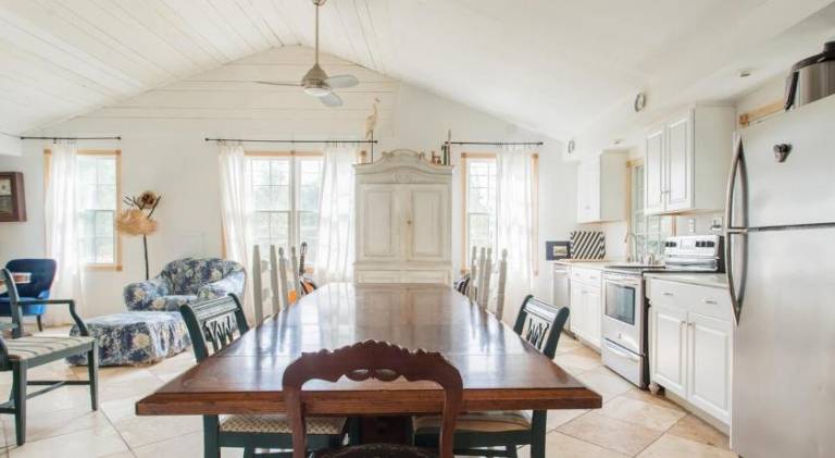 Wonderful vacation home with pool | Pets allowed — photo 3