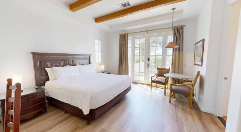 SV253 2BR 3BA Spa Villa with Pool Access & Views — photo 2