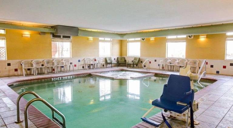 Comfort Suites Brenham — photo 3