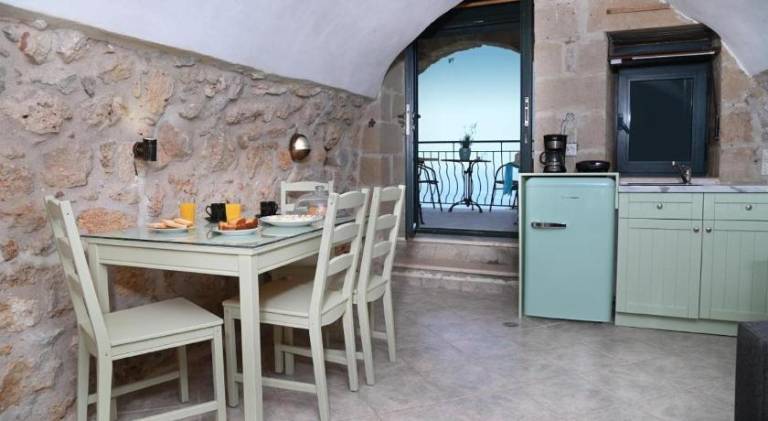 Apartment with barbeque & terrace — photo 3