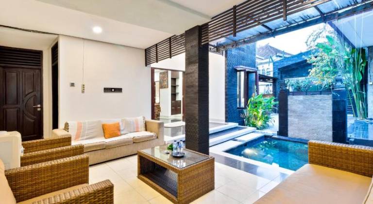 5-Bedroom Private Villa near Padma Beach, Legian — photo 2