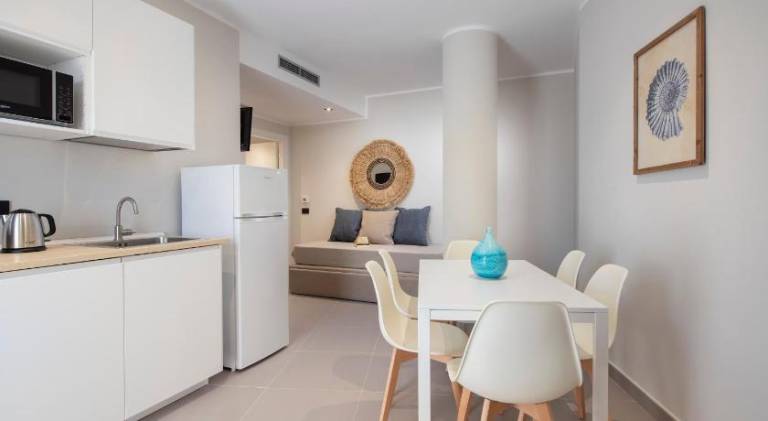 Child-friendly nice serviced apartment with patio | Pet-friendly — photo 5