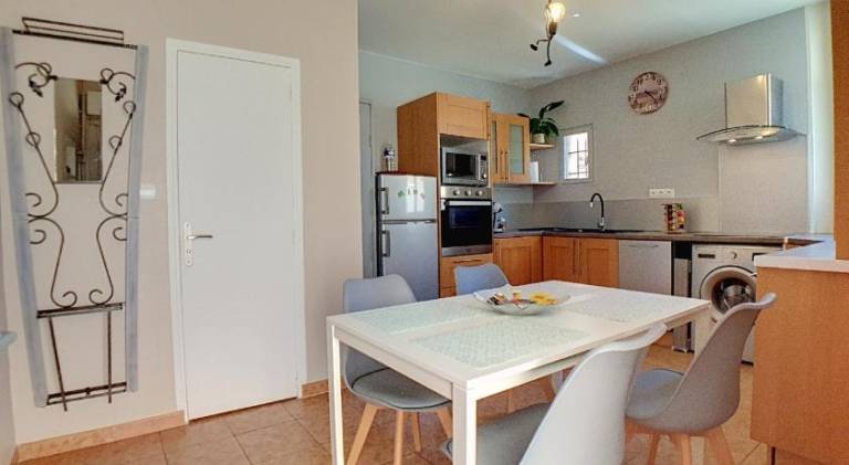 Rental apartment with 1 room for 4 persons in Venissieux