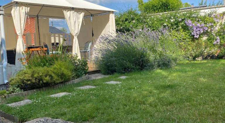 Suite Une Bulle d Evidence avec baignoire spa — photo 3