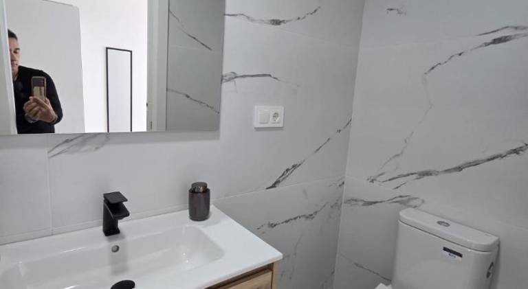Apartment with pool — photo 5