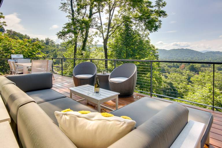 Contemporary Asheville Home w Panoramic Views