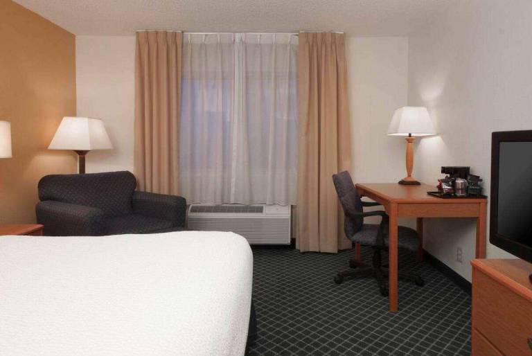 Baymont by Wyndham Coon Rapids — photo 4