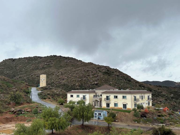 House Lake Elsinore