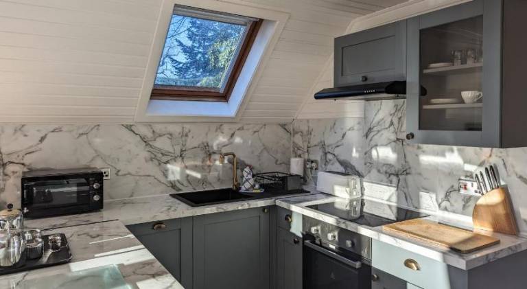 Ceridwen 6 - Hot Tub-Luxury-Pets-Perthshire-Romantic-Dundee — photo 2