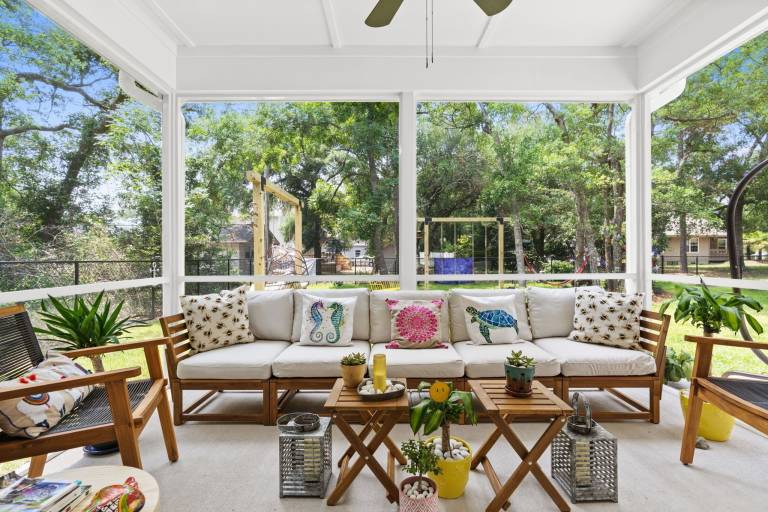 House Oak Island
