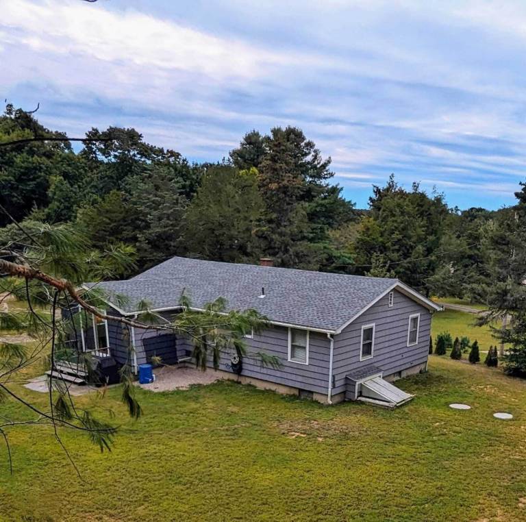 House Misquamicut