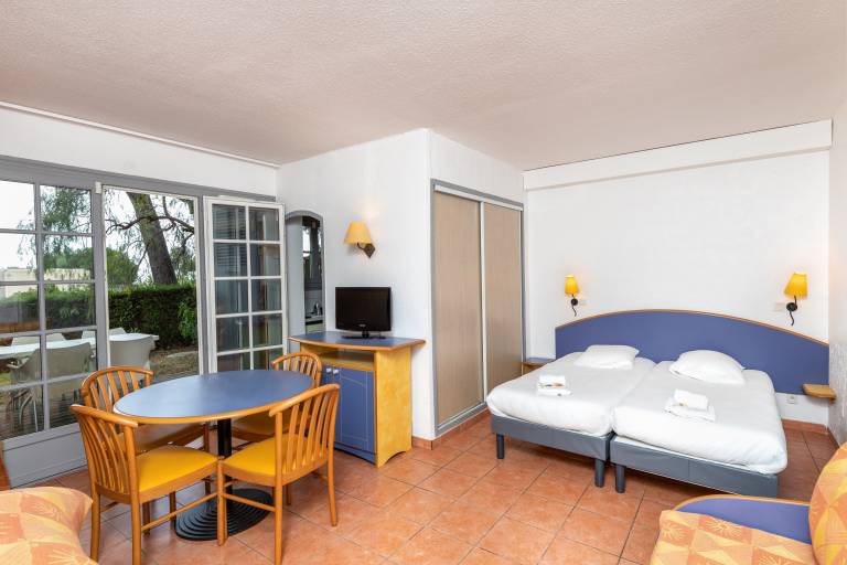 Children-friendly pleasant studio with terrace & pool | Pets are welcome — photo 3