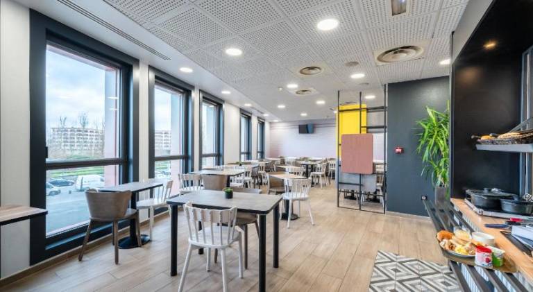B&B HOTEL Lille Villeneuve d'Ascq Grand Stade 3 étoiles — photo 5