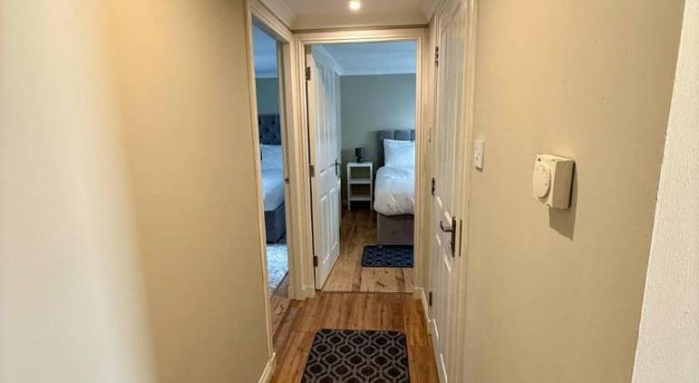 Airlie Arms Hotel — photo 5
