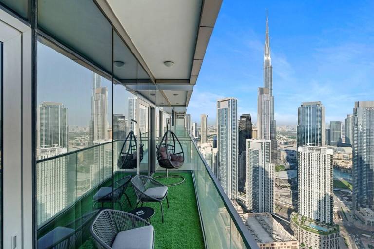 Apartment with pool & hot tub | Near Burj Khalifa | Good for workation — photo 4