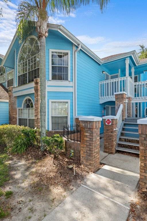 Condo with BBQ, terrace & heated pool — photo 4