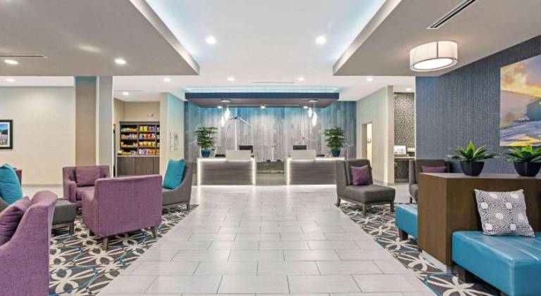La Quinta Inn & Suites by Wyndham Sweetwater East — photo 3