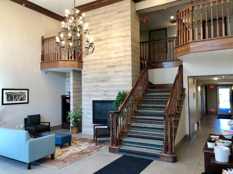 Country Inn & Suites by Radisson Bismarck Waterpark — photo 4
