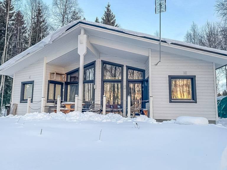 Vacation home with sauna — photo 2