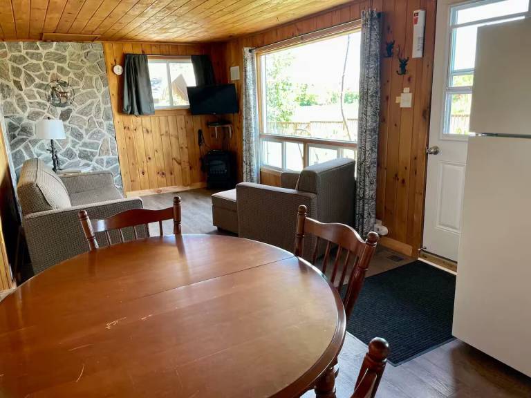 Cabin French River