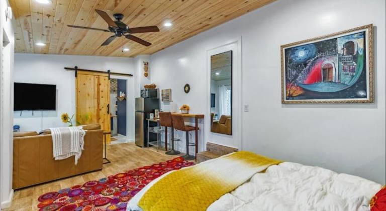 Vacation home with 1 room for 2 persons in Sarasota, FL