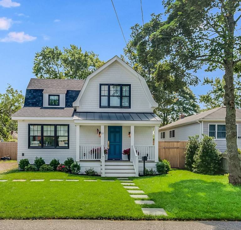 House  Patchogue