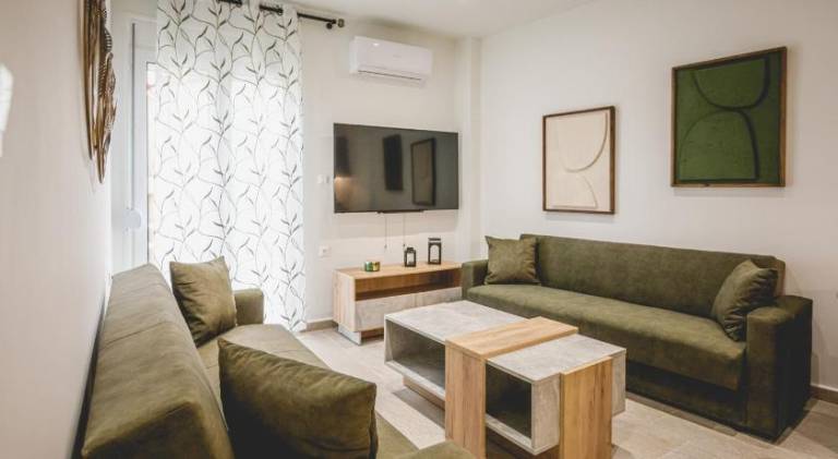 Apartment with patio | Suitable for remote work in Nafplio