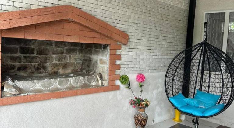 House with yard, barbeque & patio | Pet-friendly — photo 4