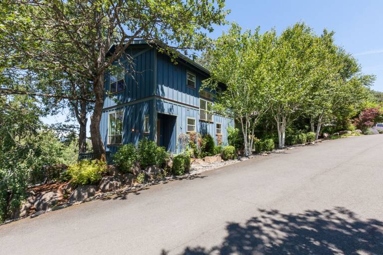 House Hood River