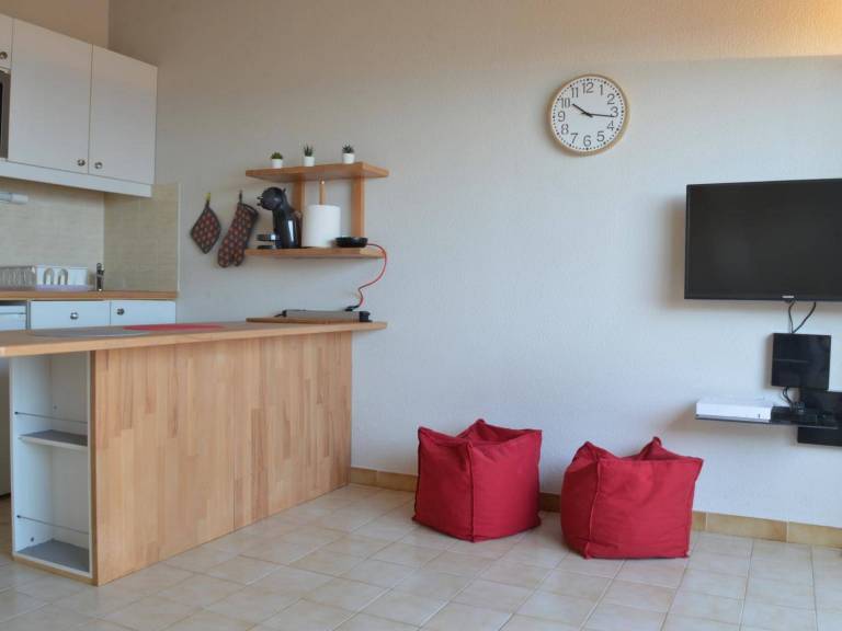 Studio cabin with terrace and sea view in Banyuls-sur-Mer, 4 people — photo 3