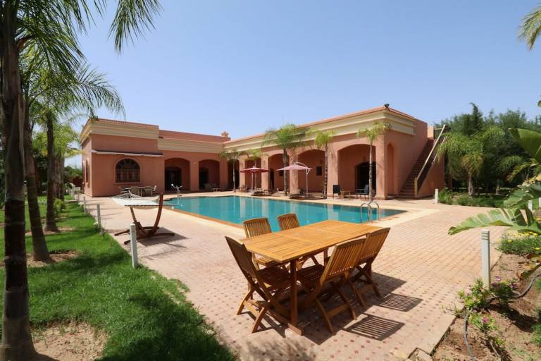 Villa Ain Itti