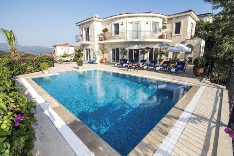House Kaş
