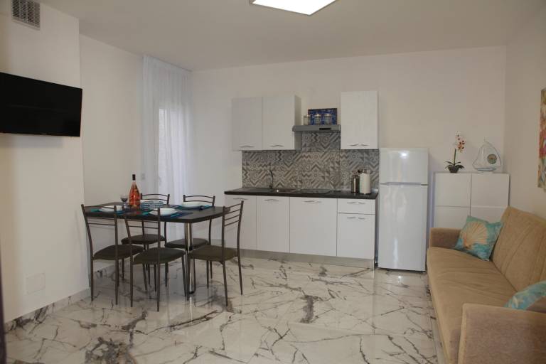 Rental apartment with pool, garden & grill — photo 4