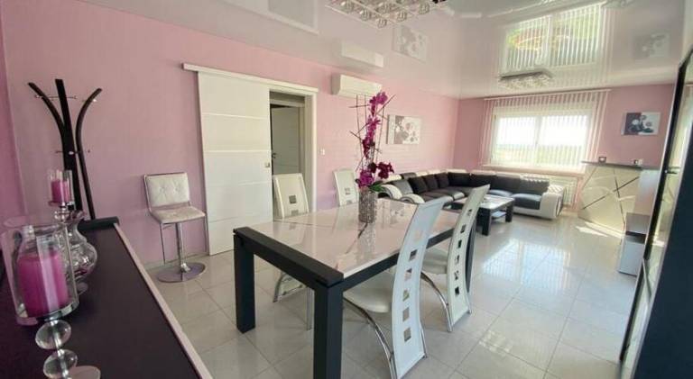 128 m&sup2; Ferienwohnung