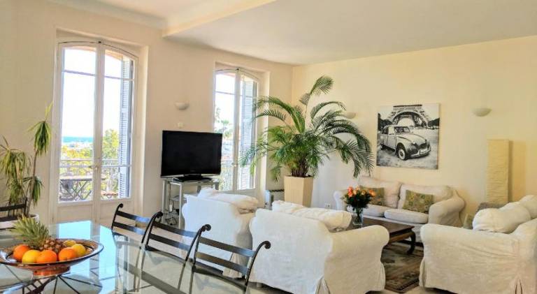 Rental apartment with 3 rooms for 6 persons in Mougins